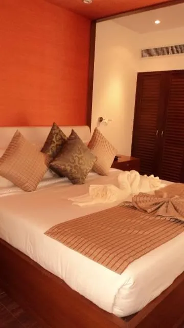 Property image - full photo 14