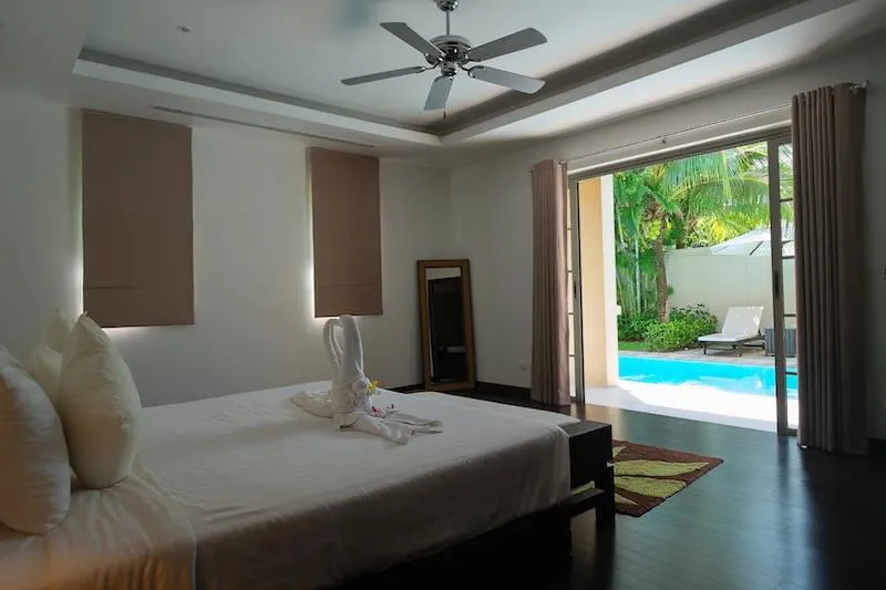 Property image - full photo 8