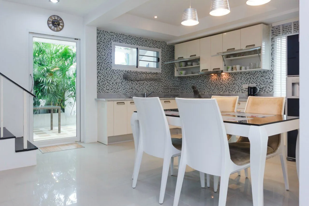 Property image - full photo 20
