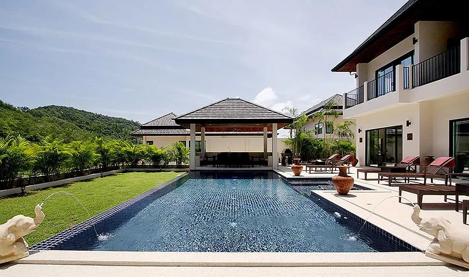 Property image - full photo 1