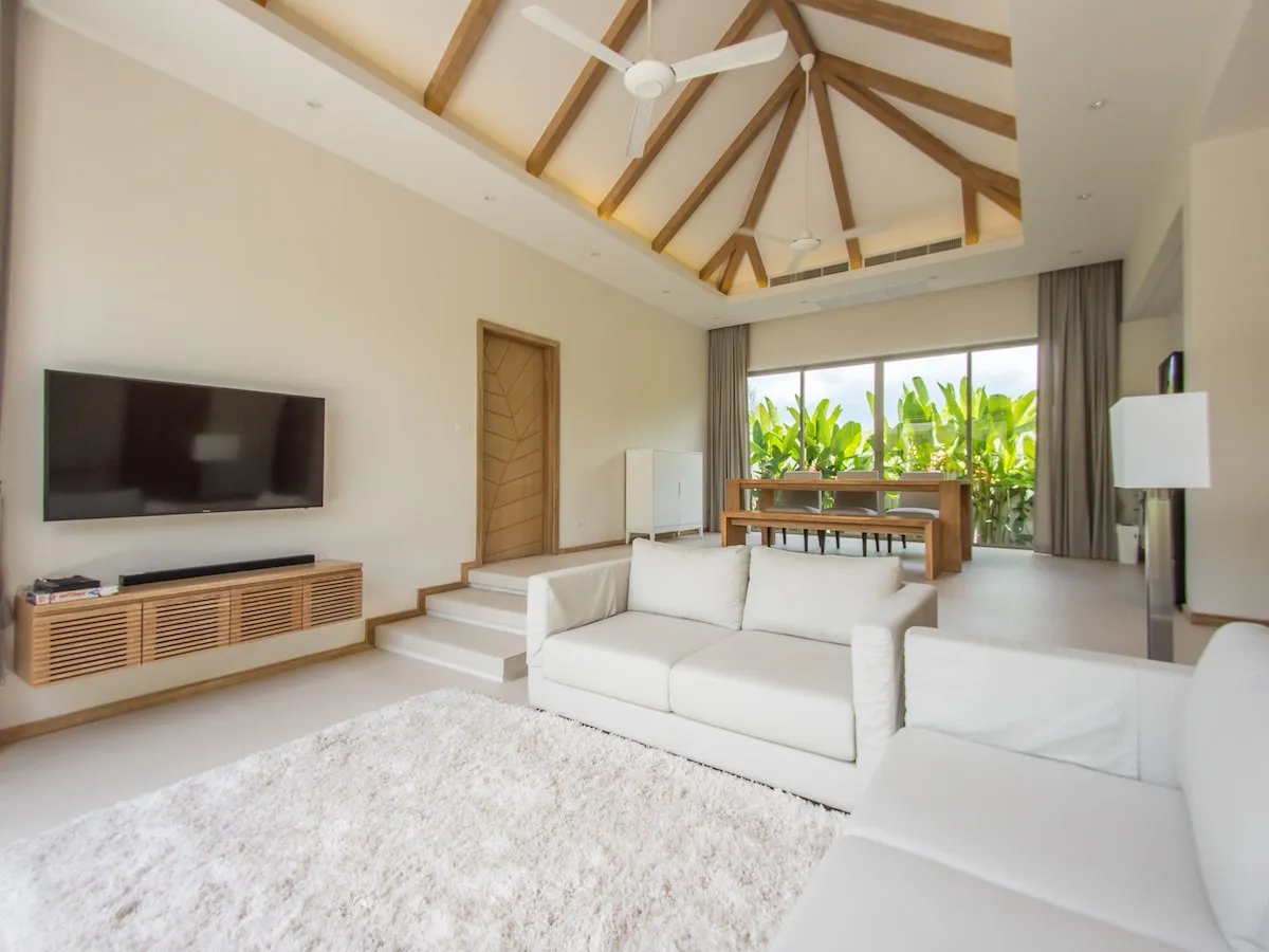 Property image - full photo 4