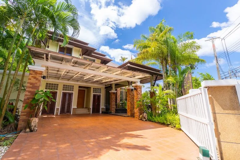 Property image - full photo 84
