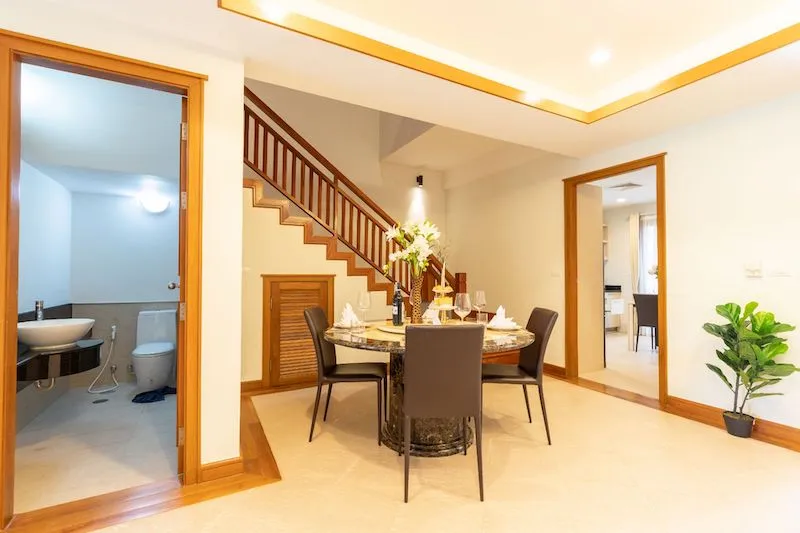 Property image - full photo 12