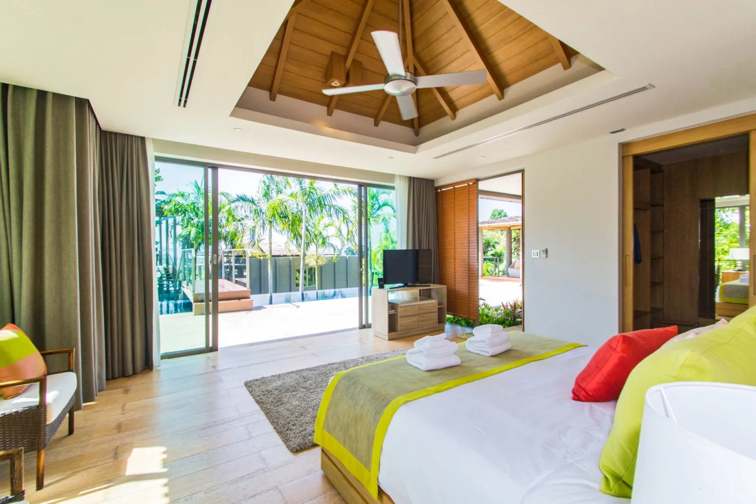Property image - full photo 21