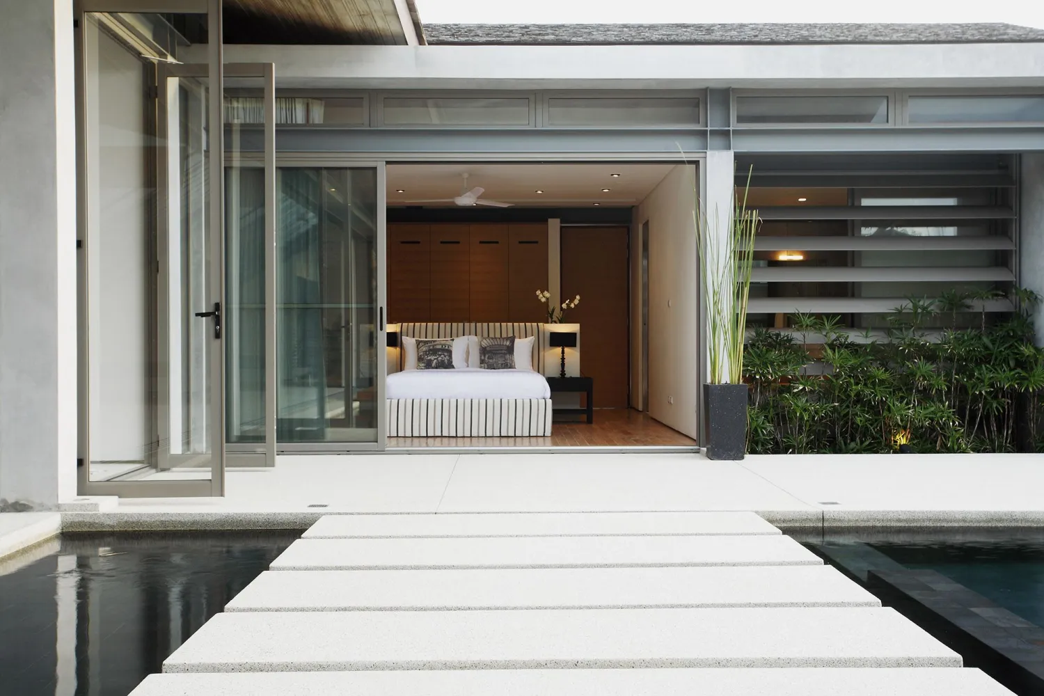 Property image - full photo 5