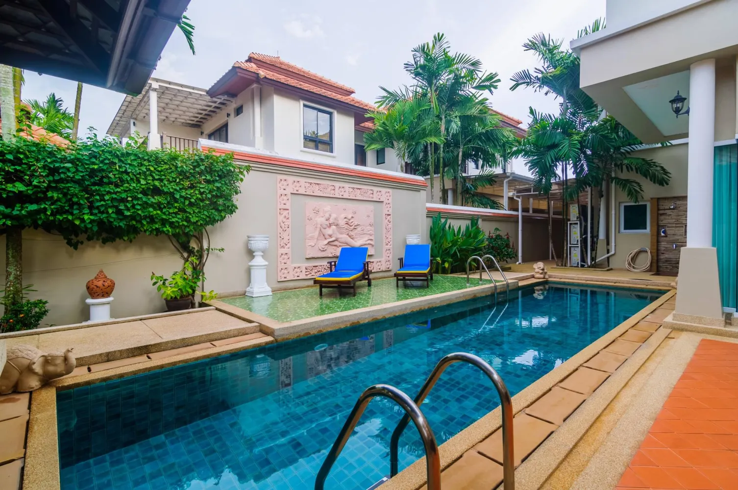 Property image - full photo 43