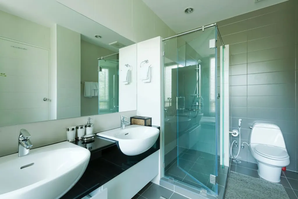 Property image - full photo 33