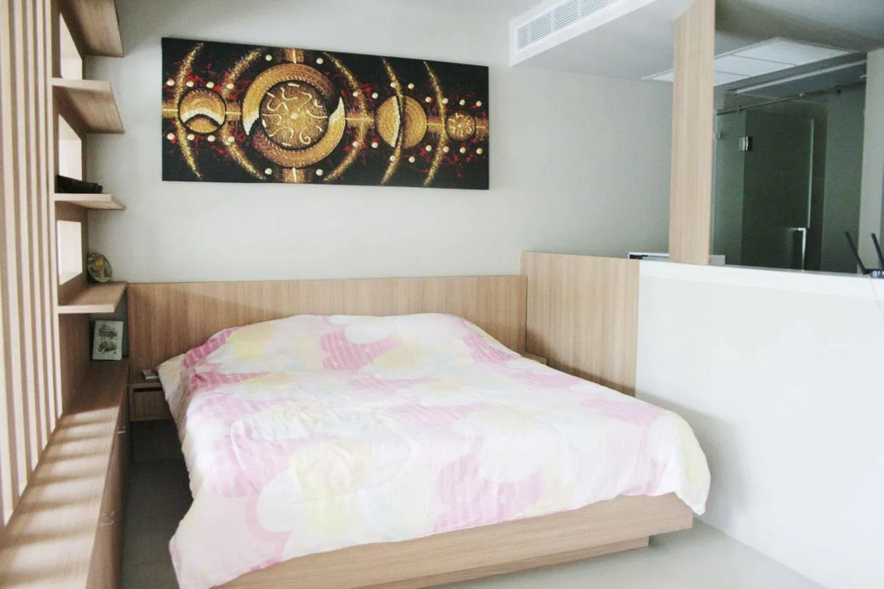 Property image - full photo 12