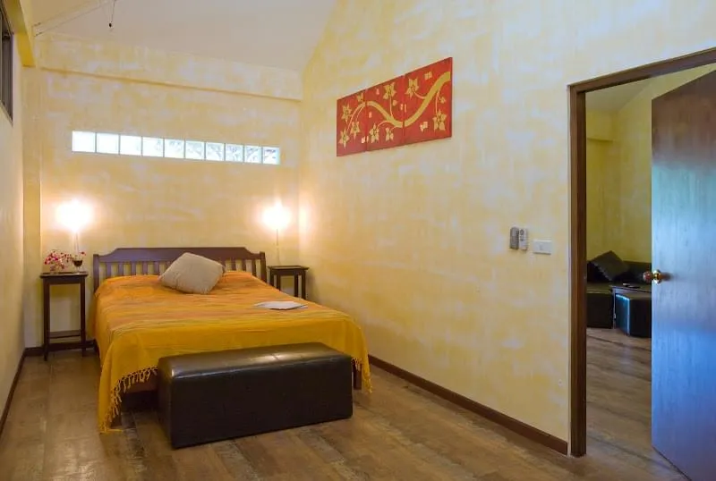 Property image - full photo 12