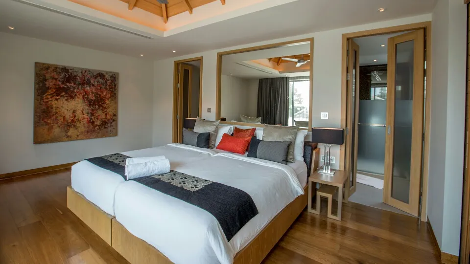 Property image - full photo 10