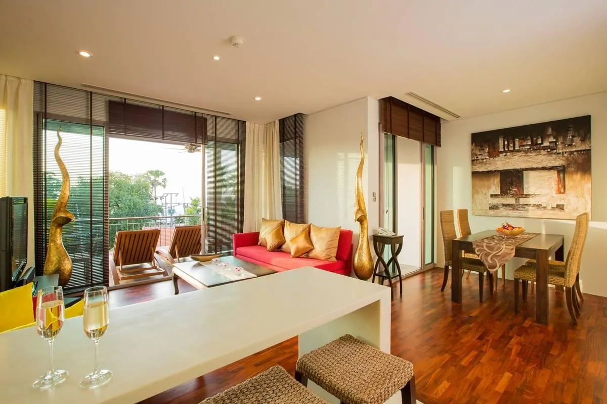 Property image - full photo 4