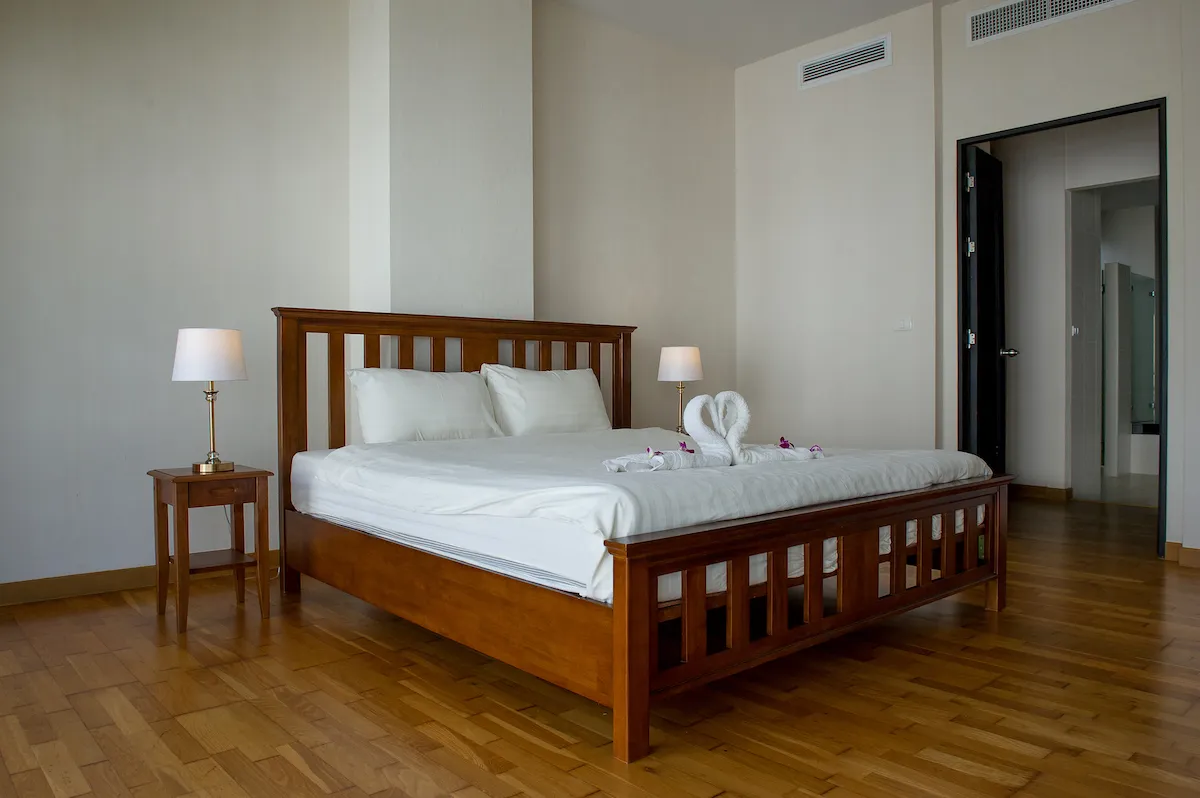 Property image - full photo 10