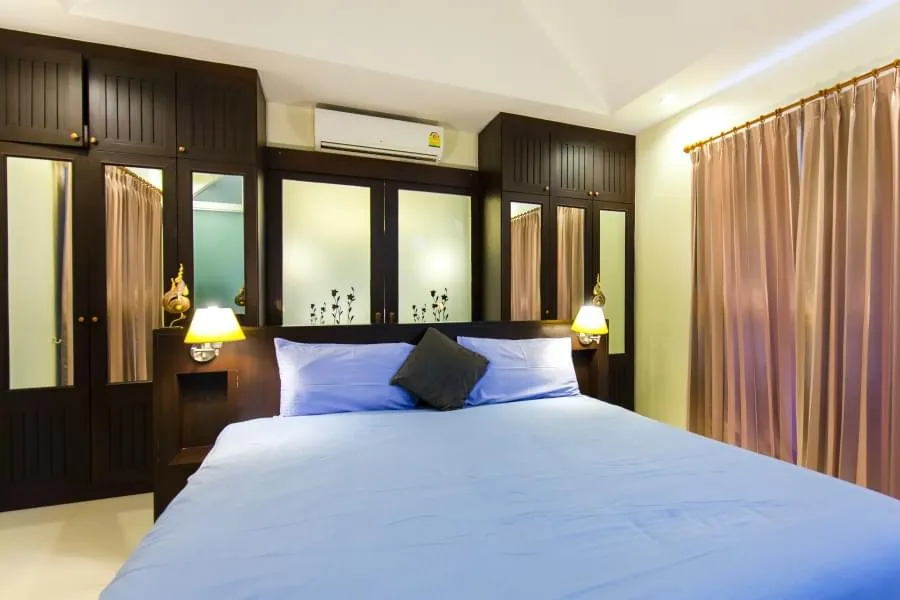 Property image - full photo 14