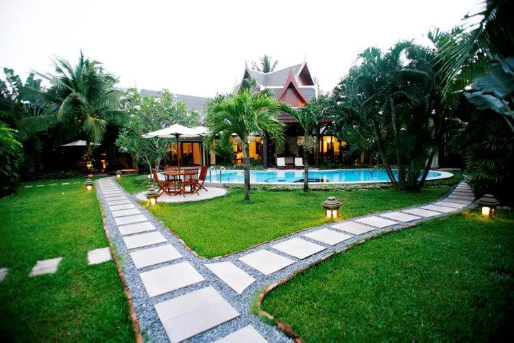 Property image - full photo 8