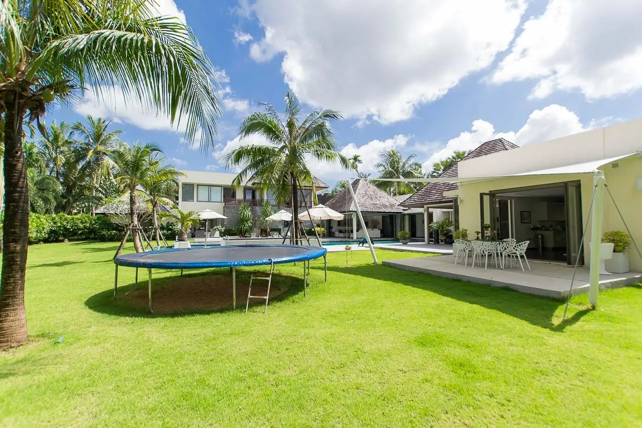 Property image - full photo 43