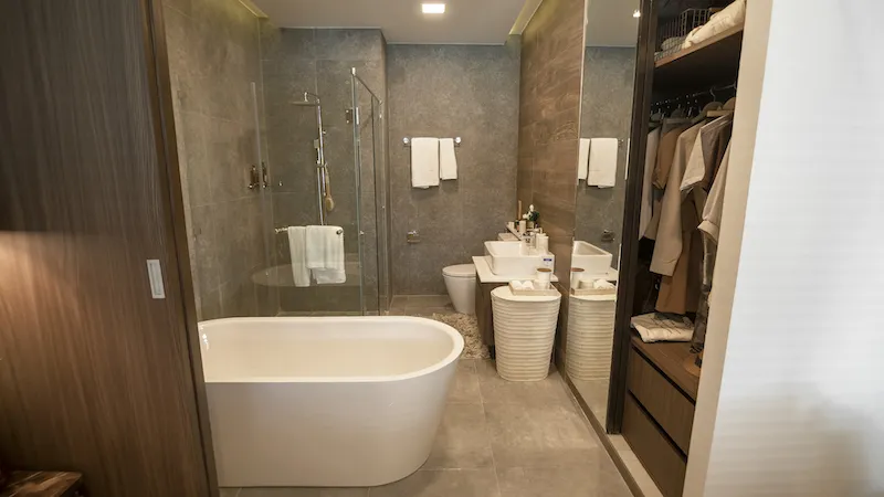Property image - full photo 11