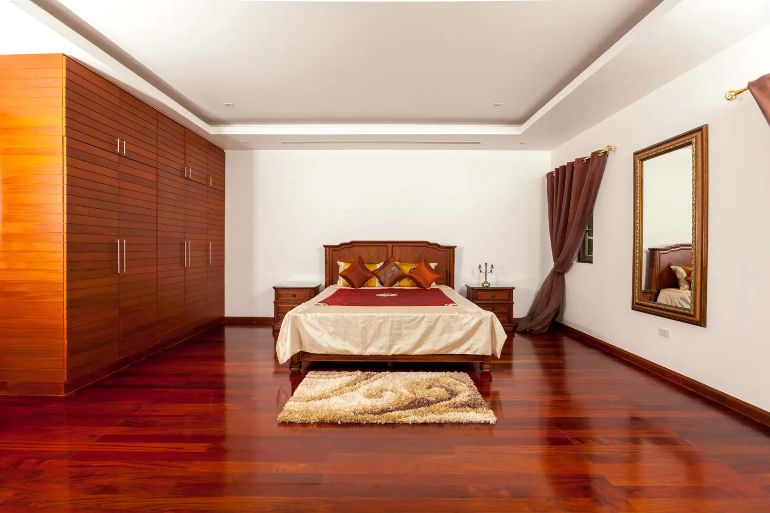 Property image - full photo 33