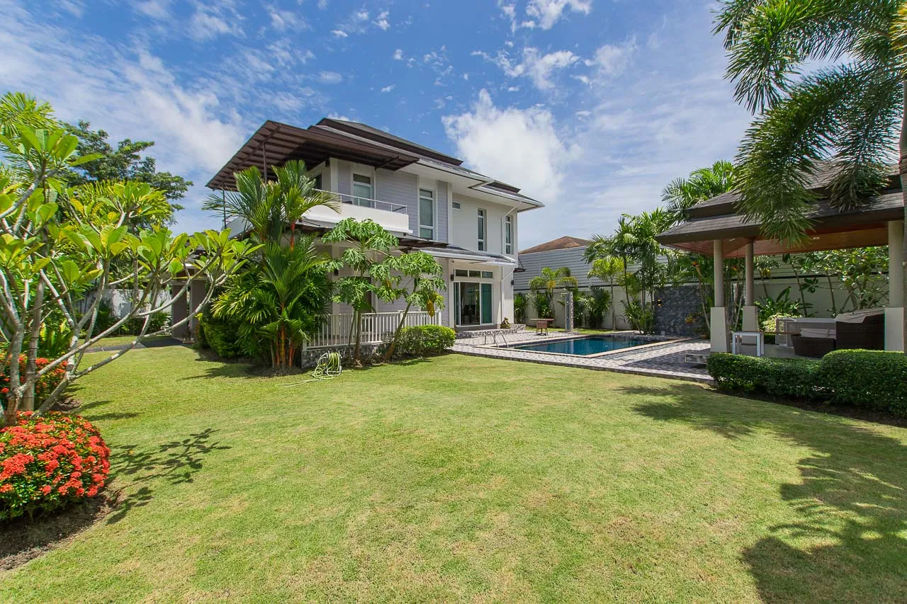 Property image - full photo 4