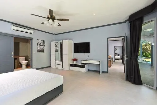 Property image - full photo 20