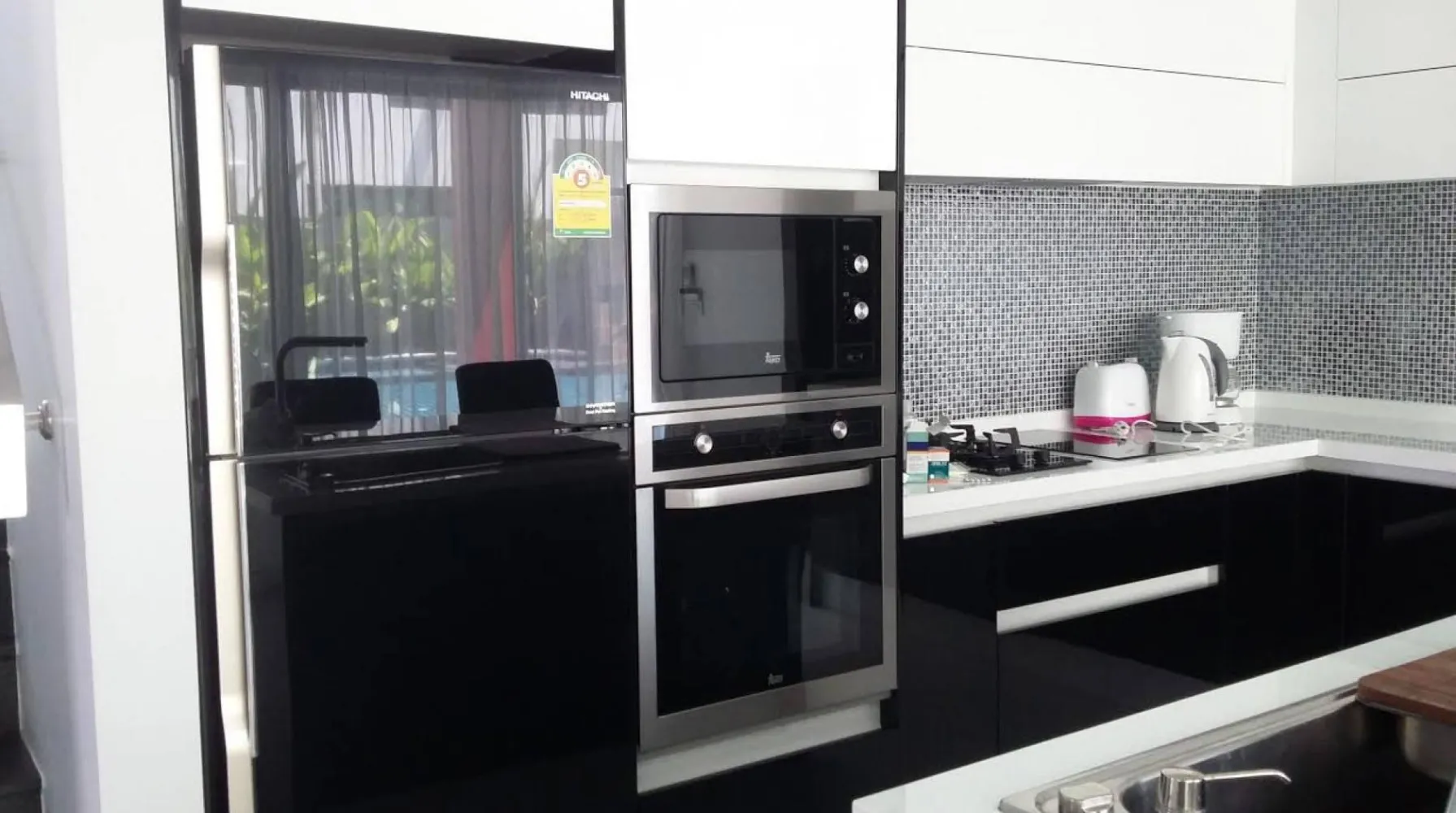 Property image - full photo 6