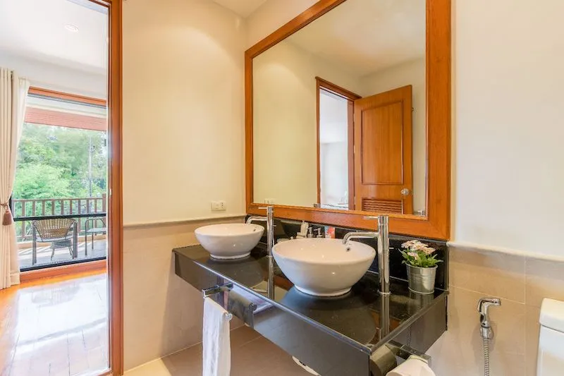 Property image - full photo 36