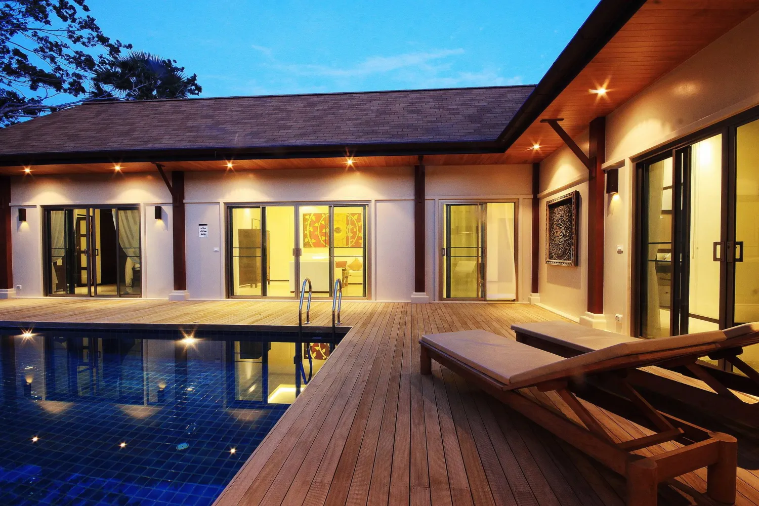 Property image - full photo 2