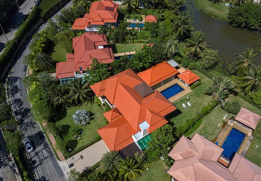 Property image - full photo 4