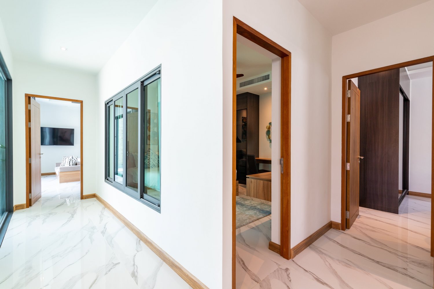 Property image - full photo 18