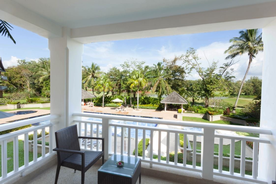 Property image - full photo 2