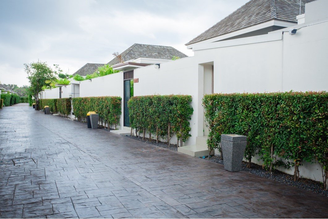 Property image - full photo 2