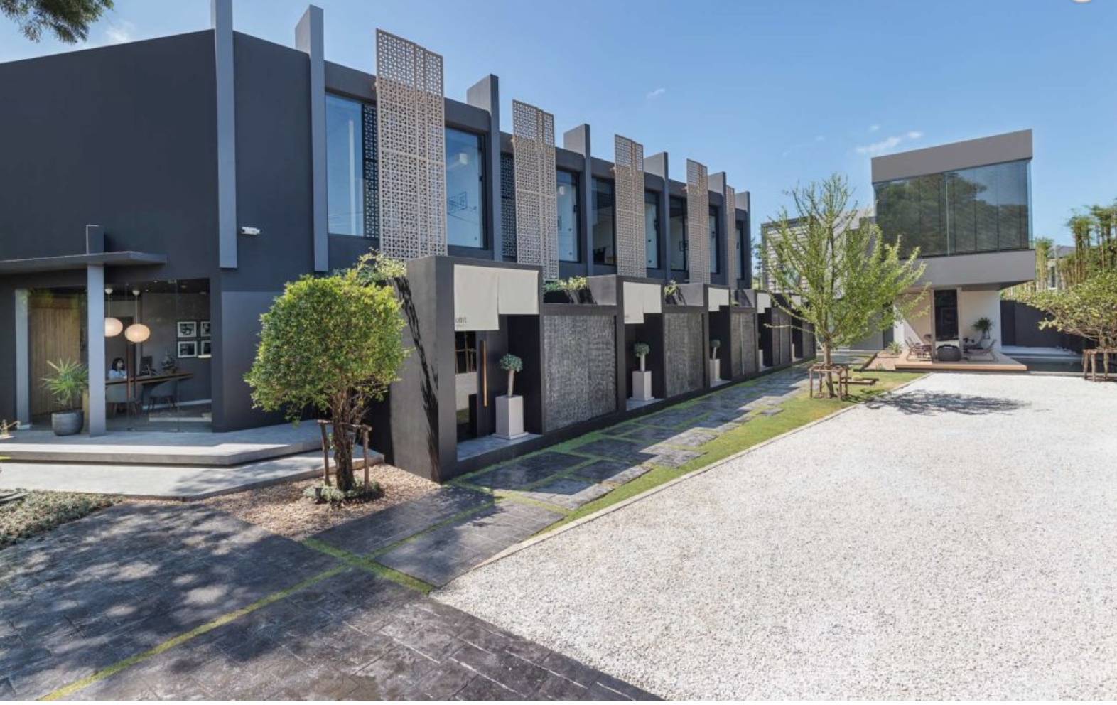 Property image - full photo 8