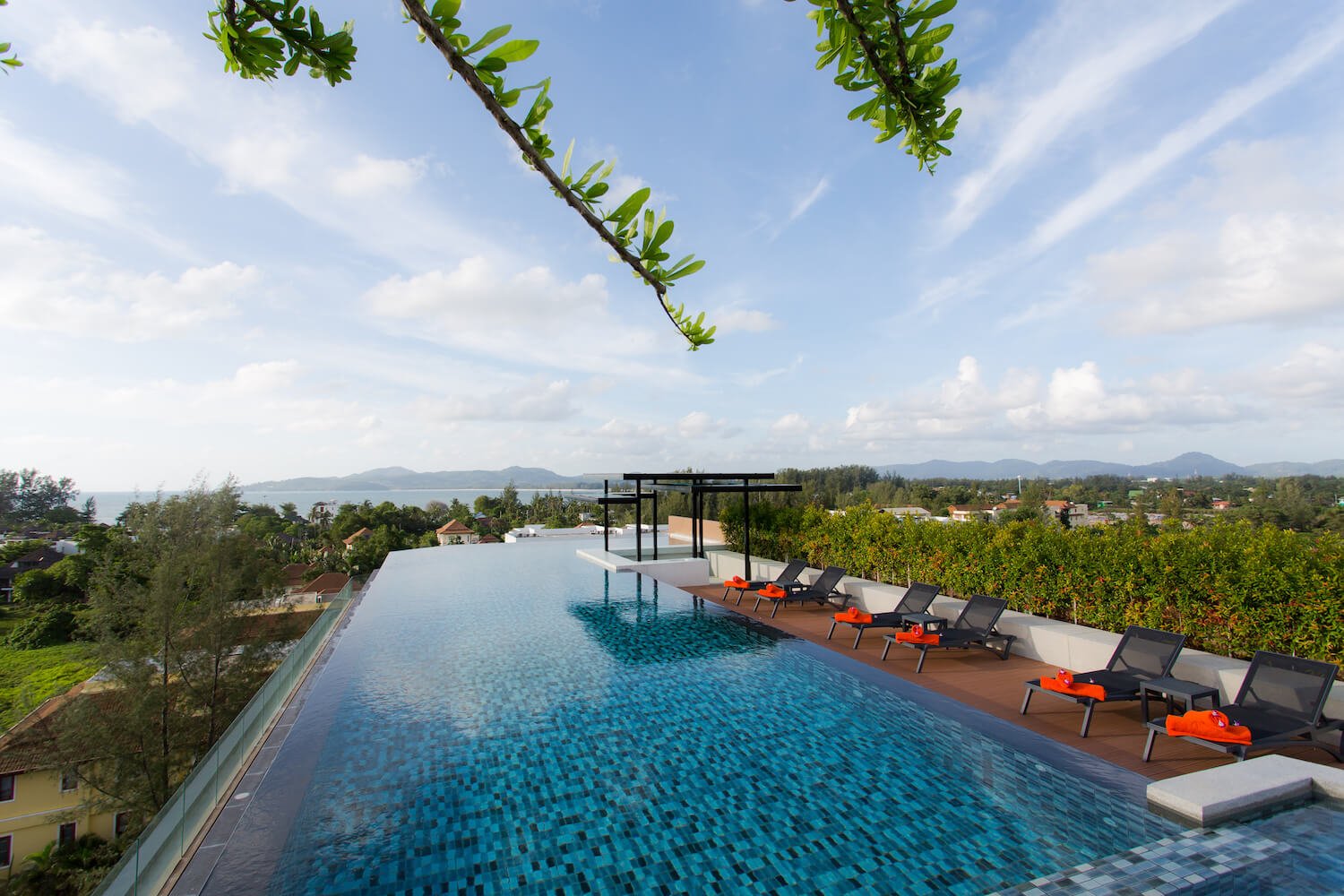 Property image - full photo 3