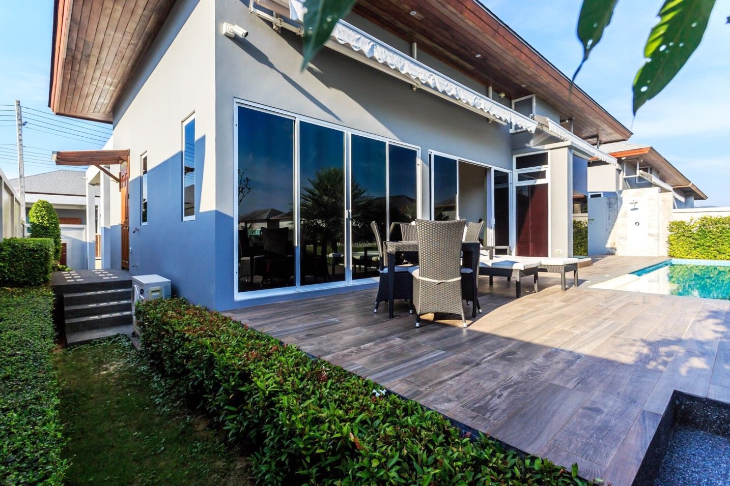 Property image - full photo 3