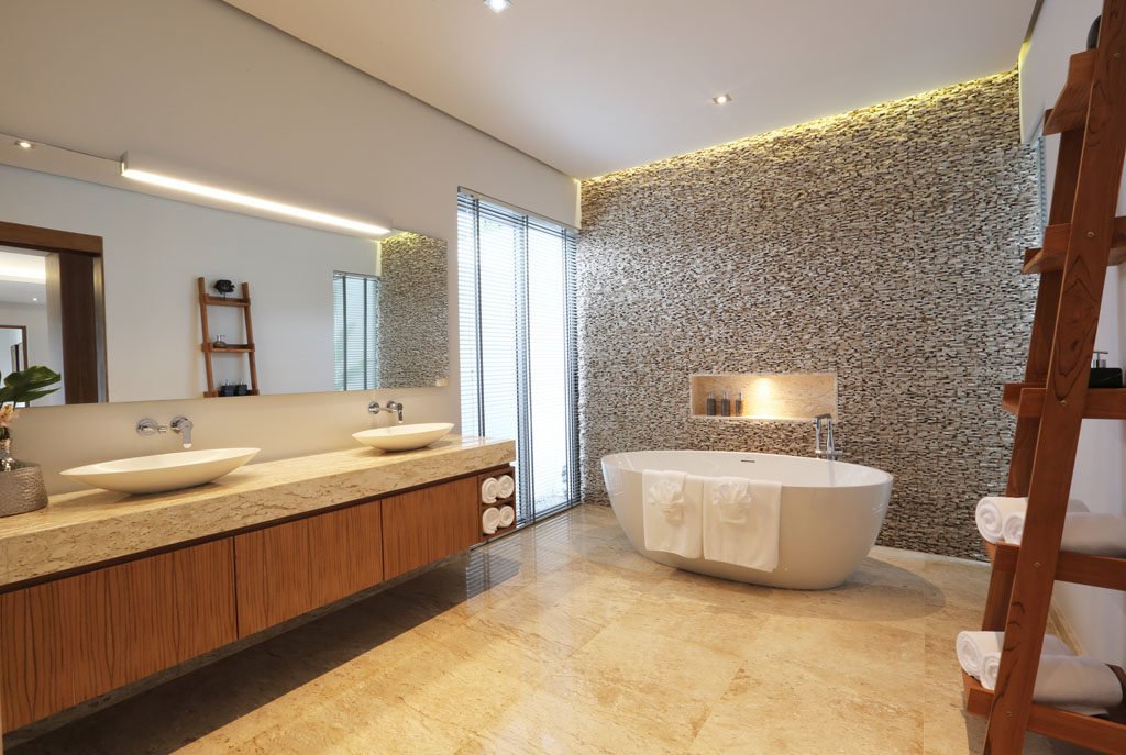 Property image - full photo 5