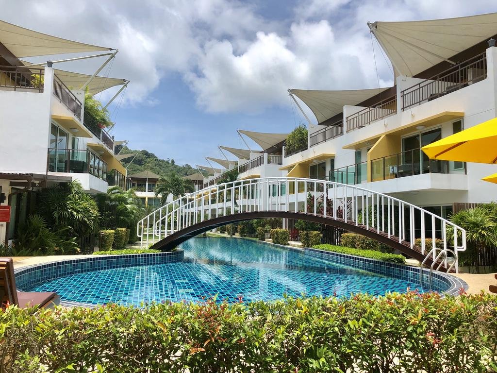 Property image - full photo 3