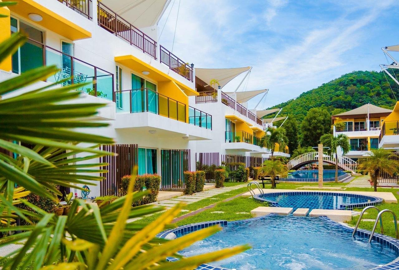 Property image - full photo 1