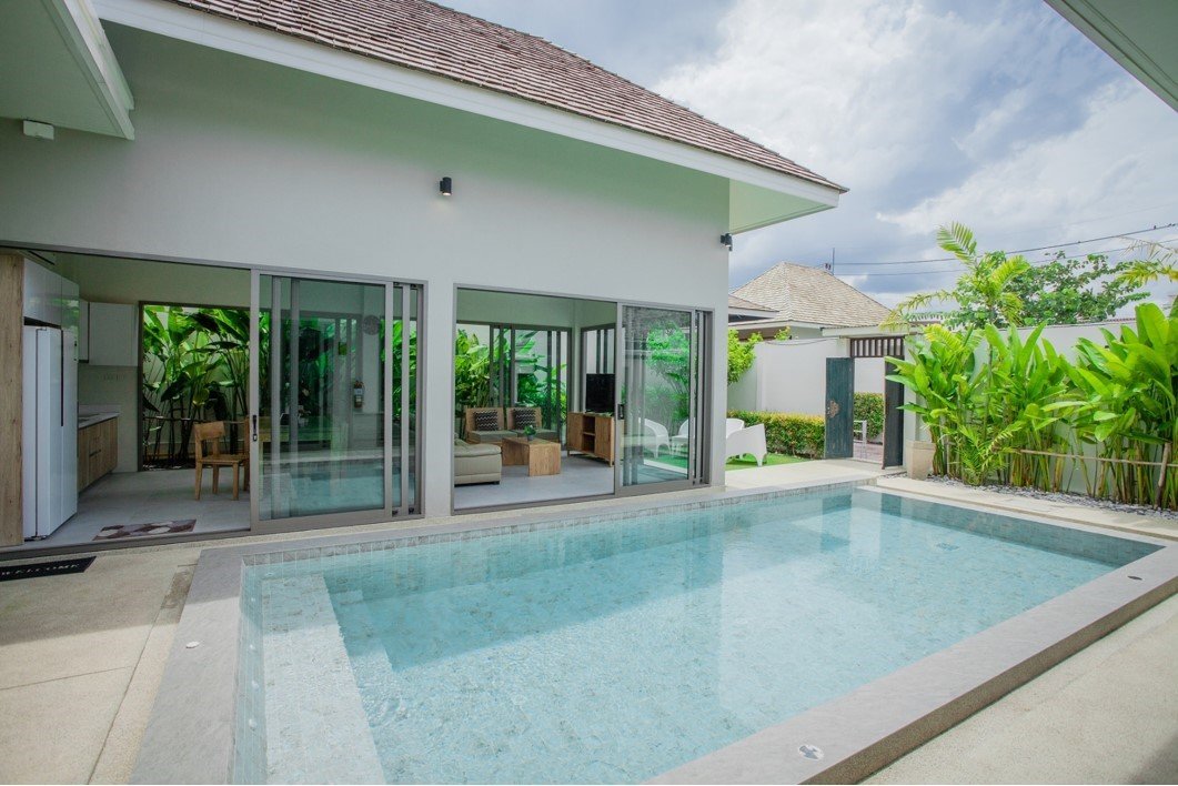 Property image - full photo 3