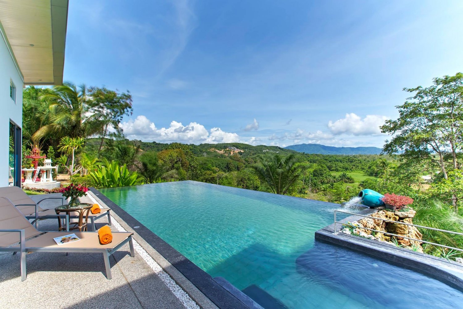 Property image - full photo 5