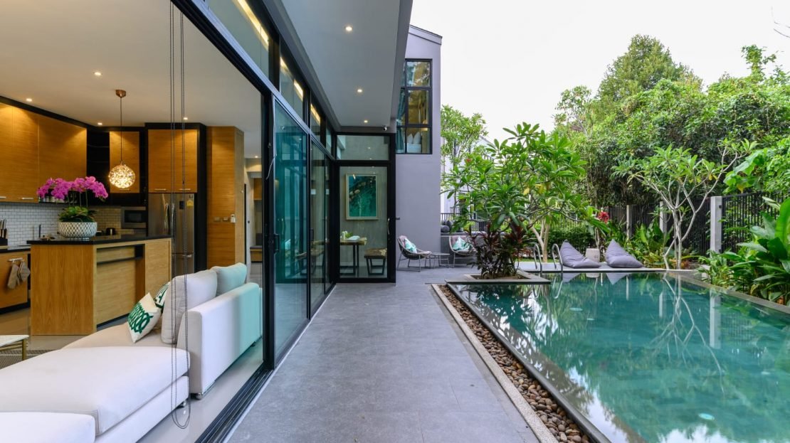 Property image - full photo 3
