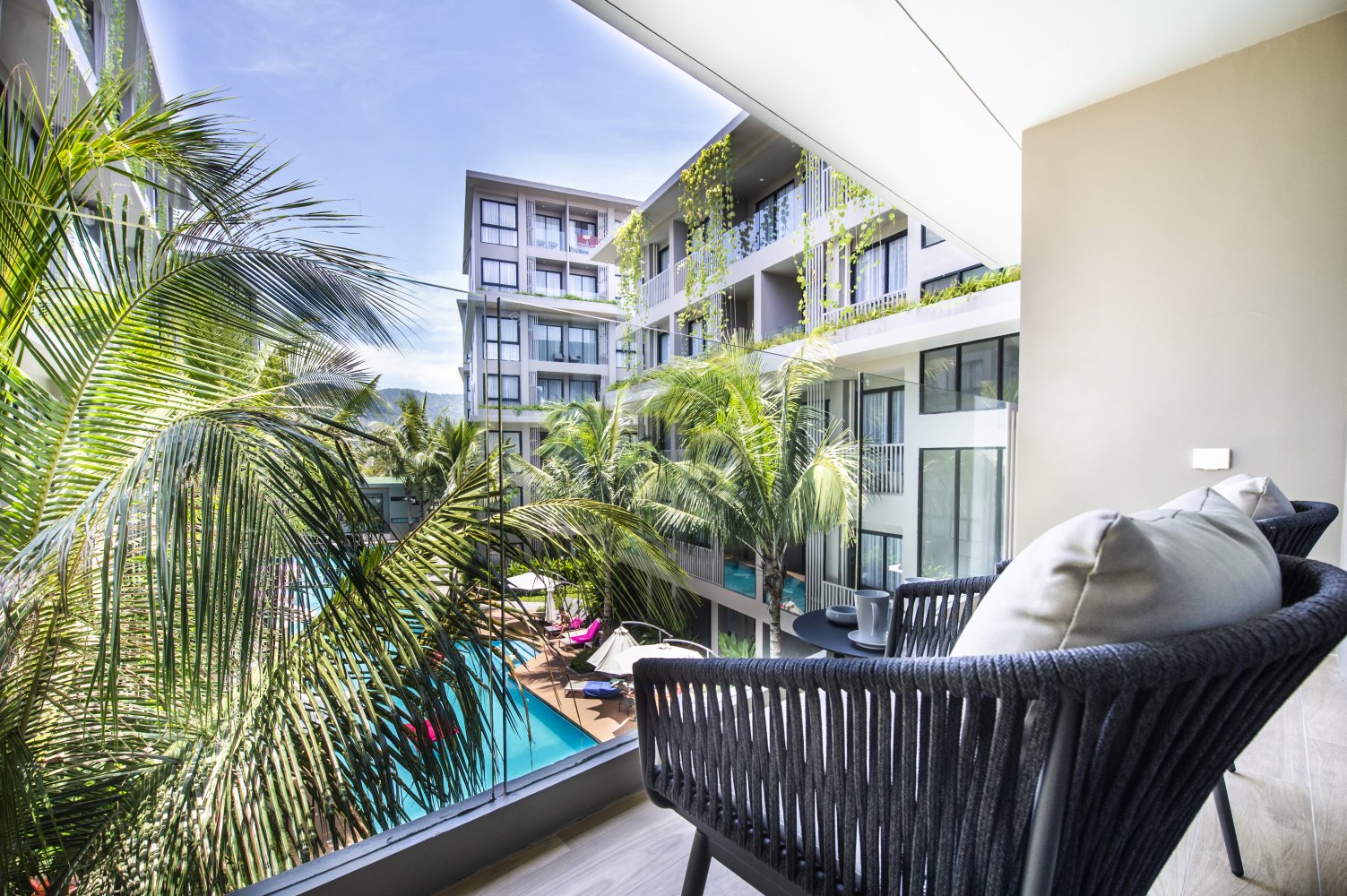Property image - full photo 2