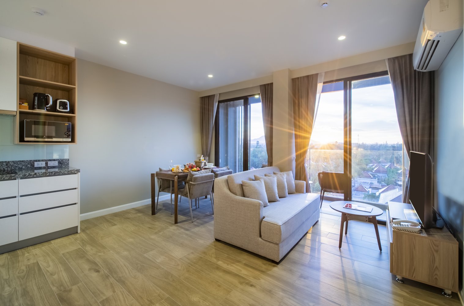 Property image - full photo 8