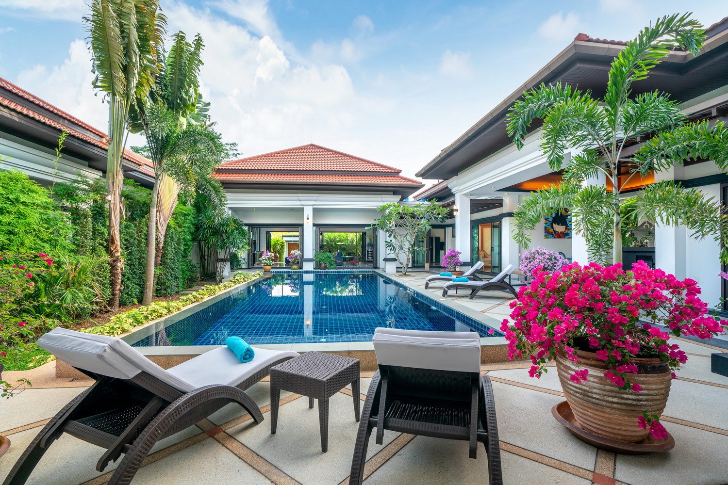 Property image - full photo 3