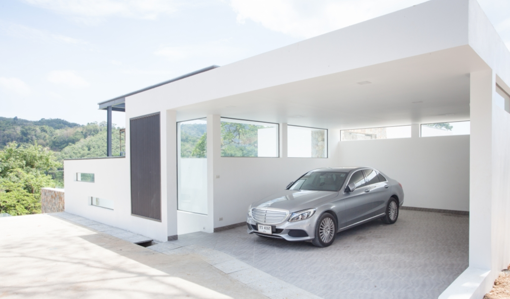 Property image - full photo 5