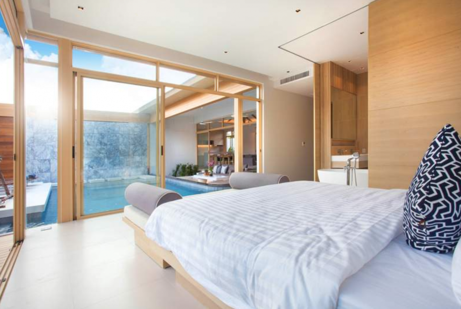 Property image - full photo 5