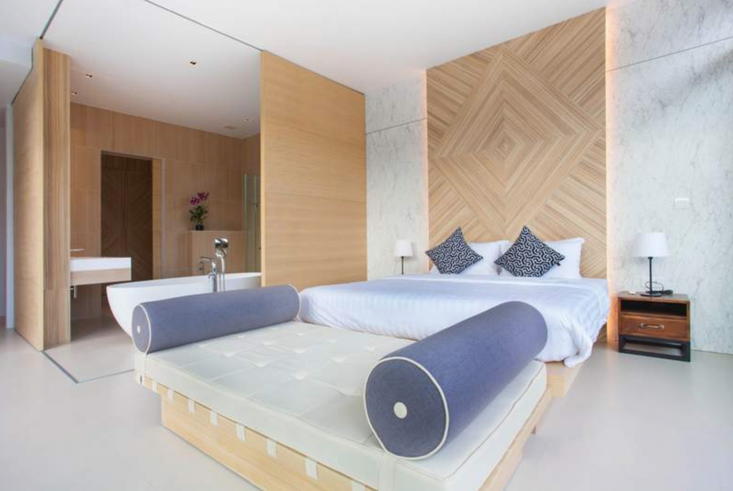 Property image - full photo 3
