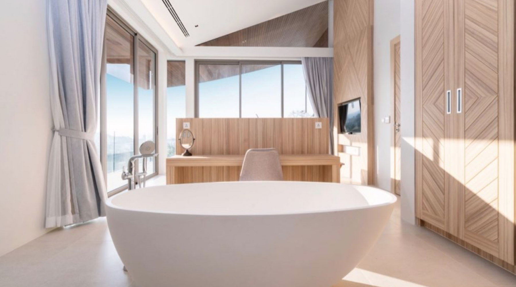 Property image - full photo 10