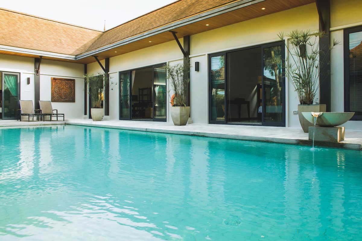 Property image - full photo 2
