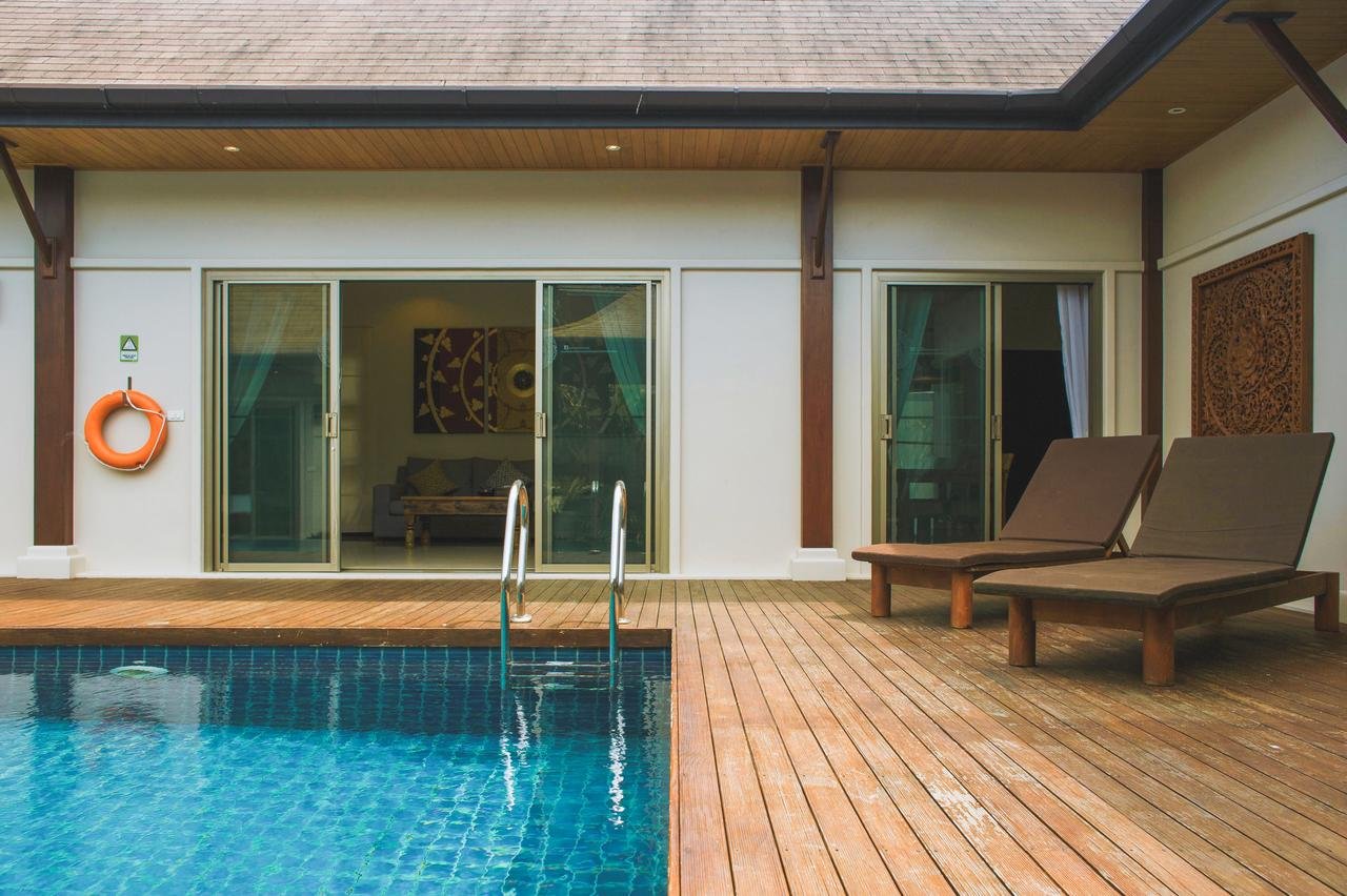 Property image - full photo 5