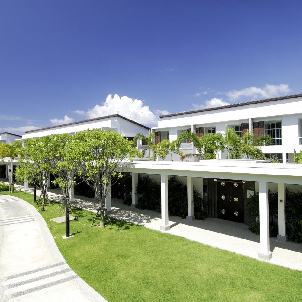 Property image - full photo 3