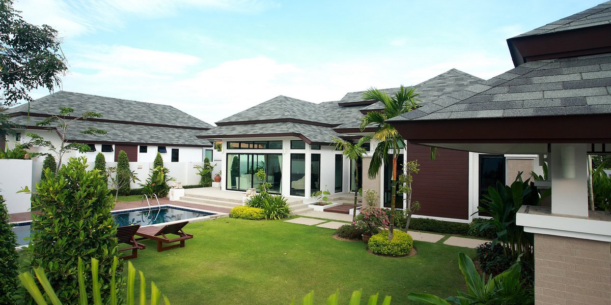 Property image - full photo 3